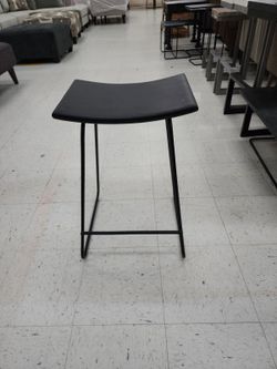 Yuki Bar Stool