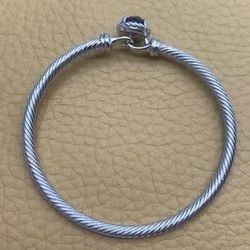 Authentic David Yurman Black Onyx Chatelaine Sterling Bangle Bracelet Size M