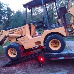 Predator 4x4 Backhoe Loader 425 D 