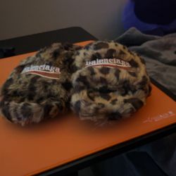 balenciaga fur slide men’s us 11 woman 13