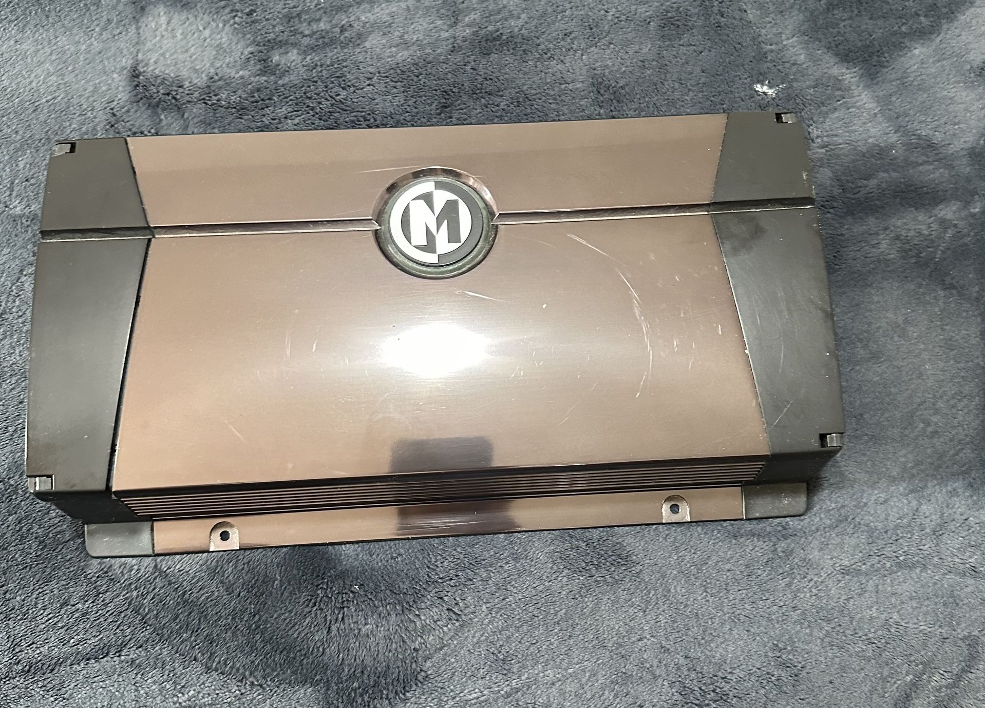MEMPHIS 16-MCD500 (500 Watts Amp)