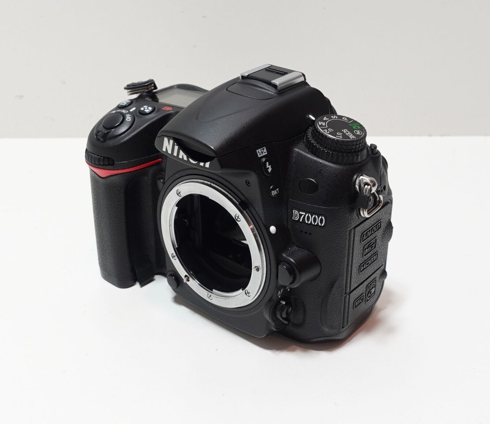 Nikon D7000 16.2 MP Digital SLR Camera Black, body only, two 16 gig