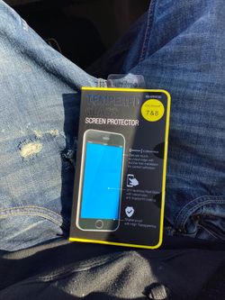 Iphone 8 screen protector