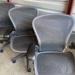 HERMAN MILLER AERON CHAIRS  & STEELCASE AMIA OFFICE CHAIRS  , ALL CHAIRS EXCELLENT CONDITION , WARRANTY 