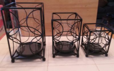 WROUGHT IRON AND GLASS CANDLE HOLDER SET 3