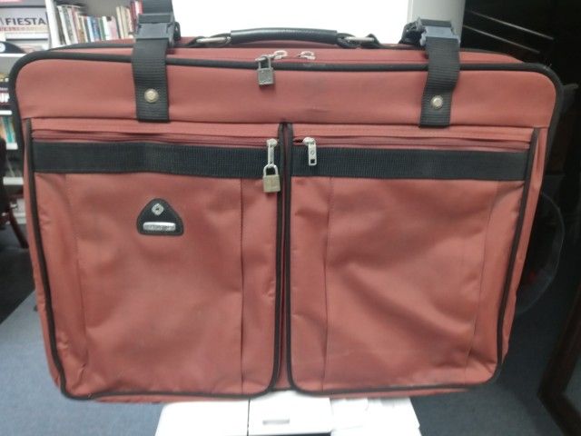 Vintage Samsonite Suitcase Available If Posted