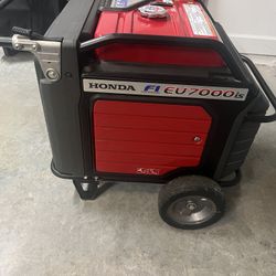 Honda EU7000is Inverter Generator 