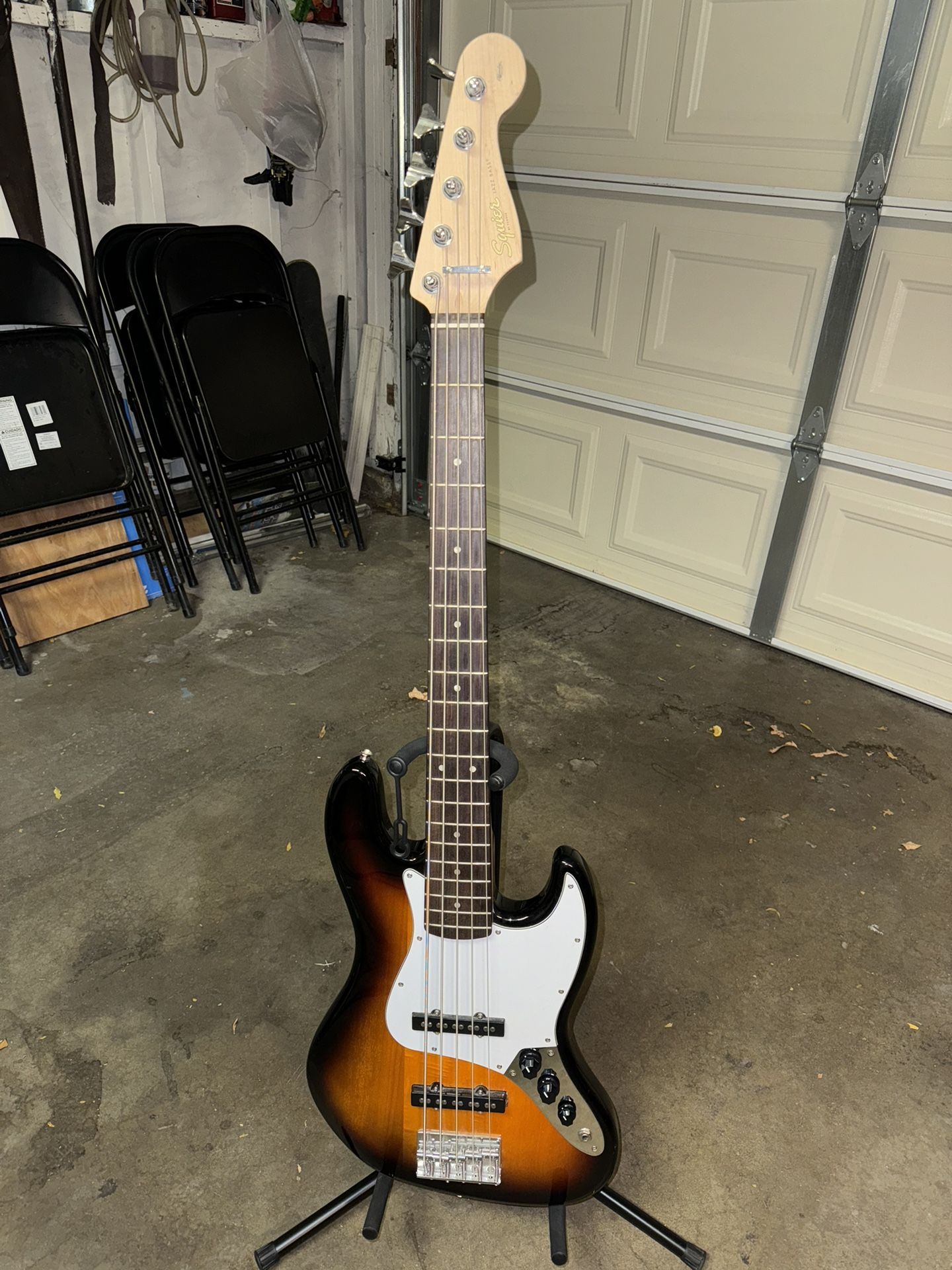 Fender Squier 5 String Jazz Bass