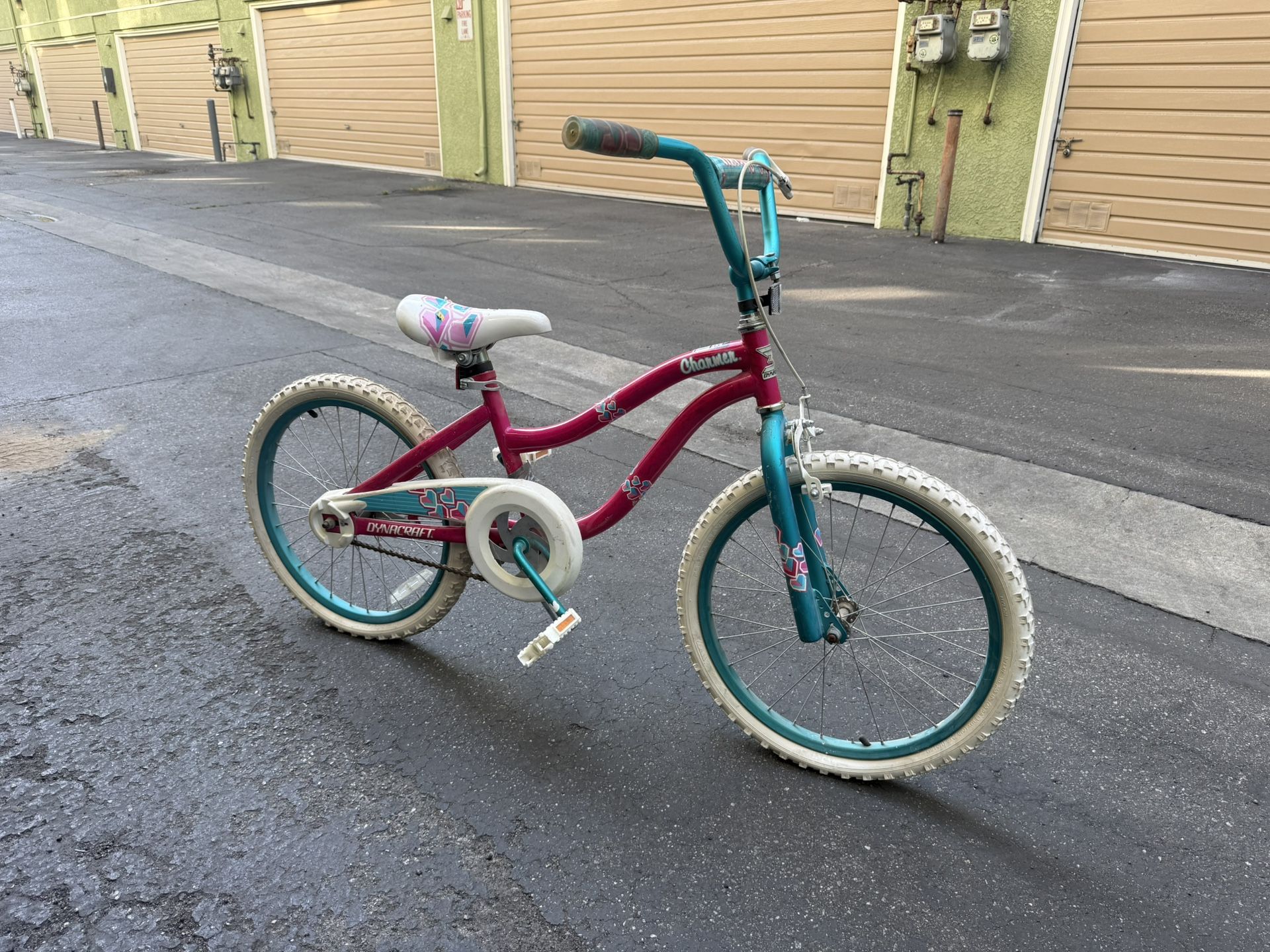 Dynacraft 20" Girls Bike Girl Bicycle