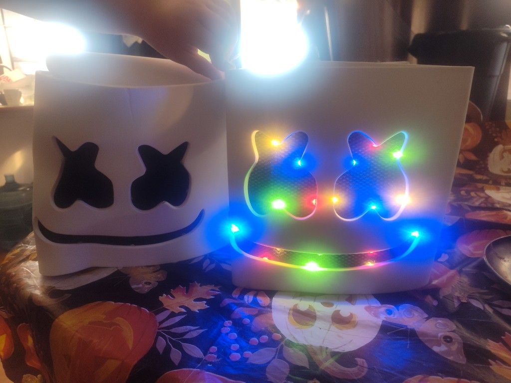 Marshmallow Man Face