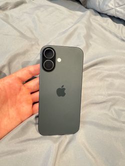 iPhone 17 / 256GB / AT&T
