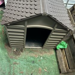 Outdoor Plastic Dog House 