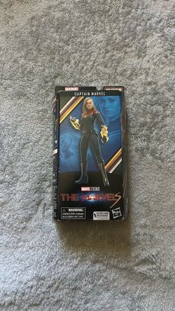 Marvel Legends The Marvels Captain Marvel Figure
