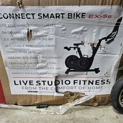 Echelon  Smart Connection Bike