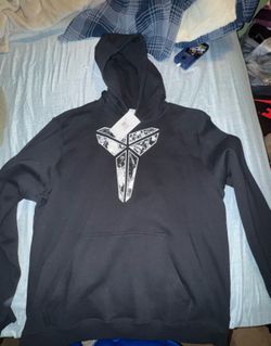 Kobe Bryant hoodie size 2XL brand new