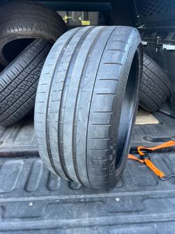Used (1) Michelin Pilot Super Sport 255/35/19