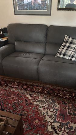 L shaped sectional couch