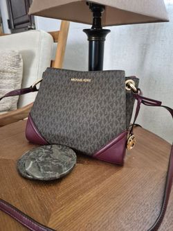 Michael kors purse