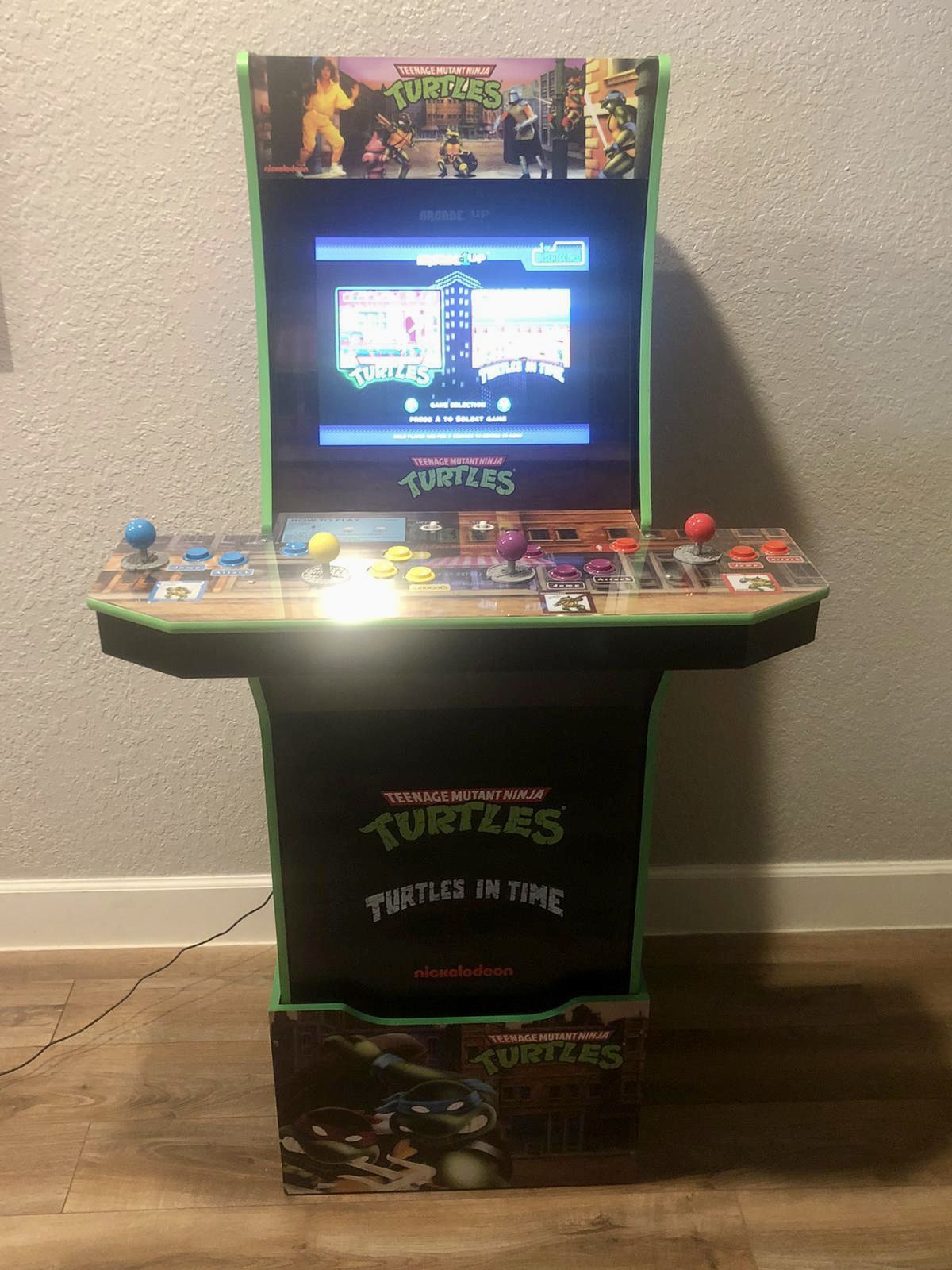 Arcade 1up TMNT With Matching Riser And Stool