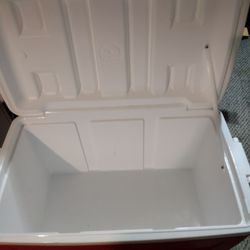 Red Large Igloo Cooler 