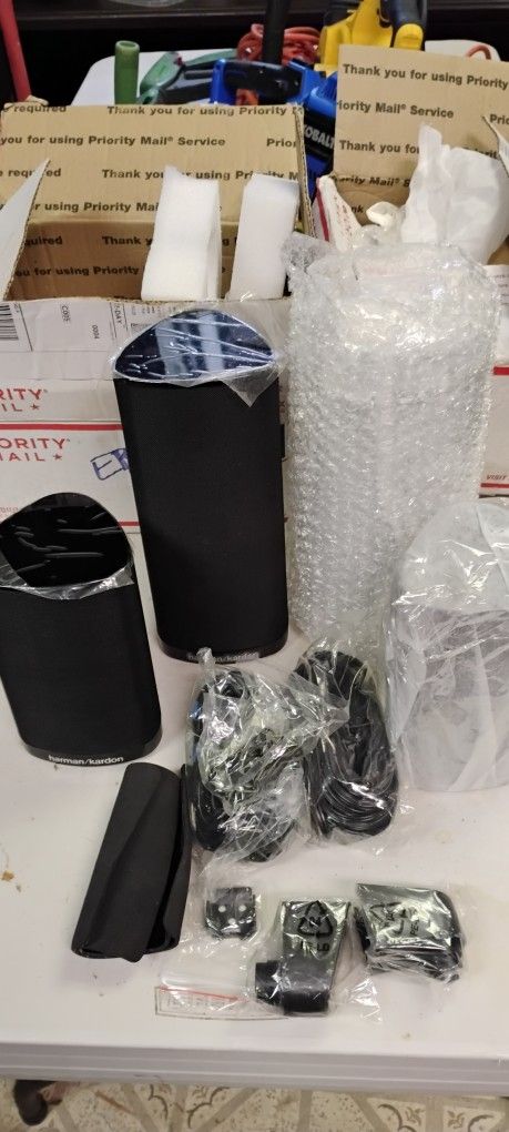 Harmon Kardon Speakers X4