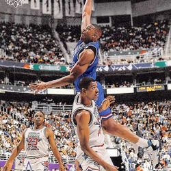 Upper deck #423 Larry Johnson NBA Trading Card