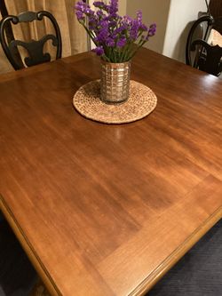 Two tone Solid Wood Table And Chairs