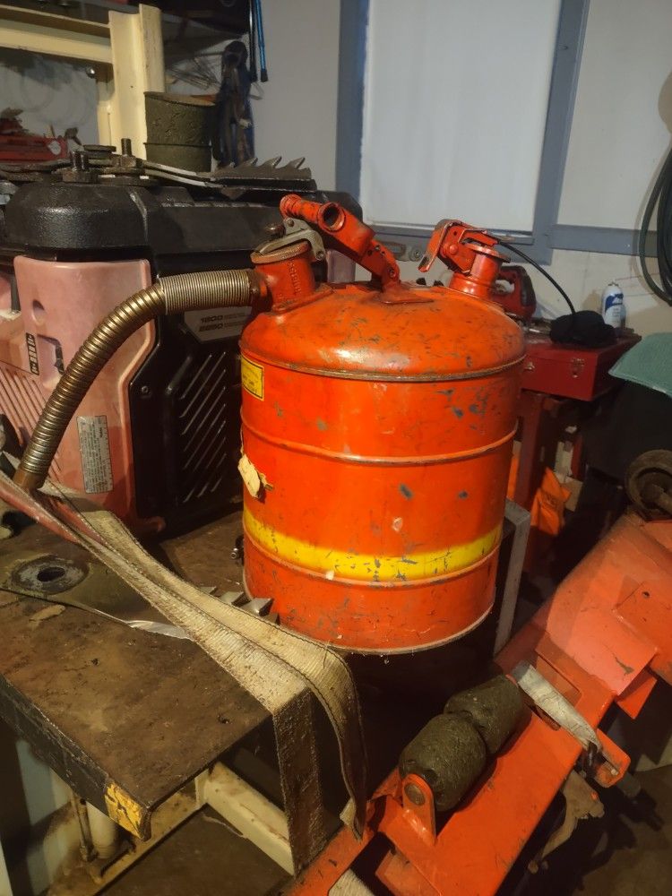 Industrial Grade 5 Gallon Gas Can