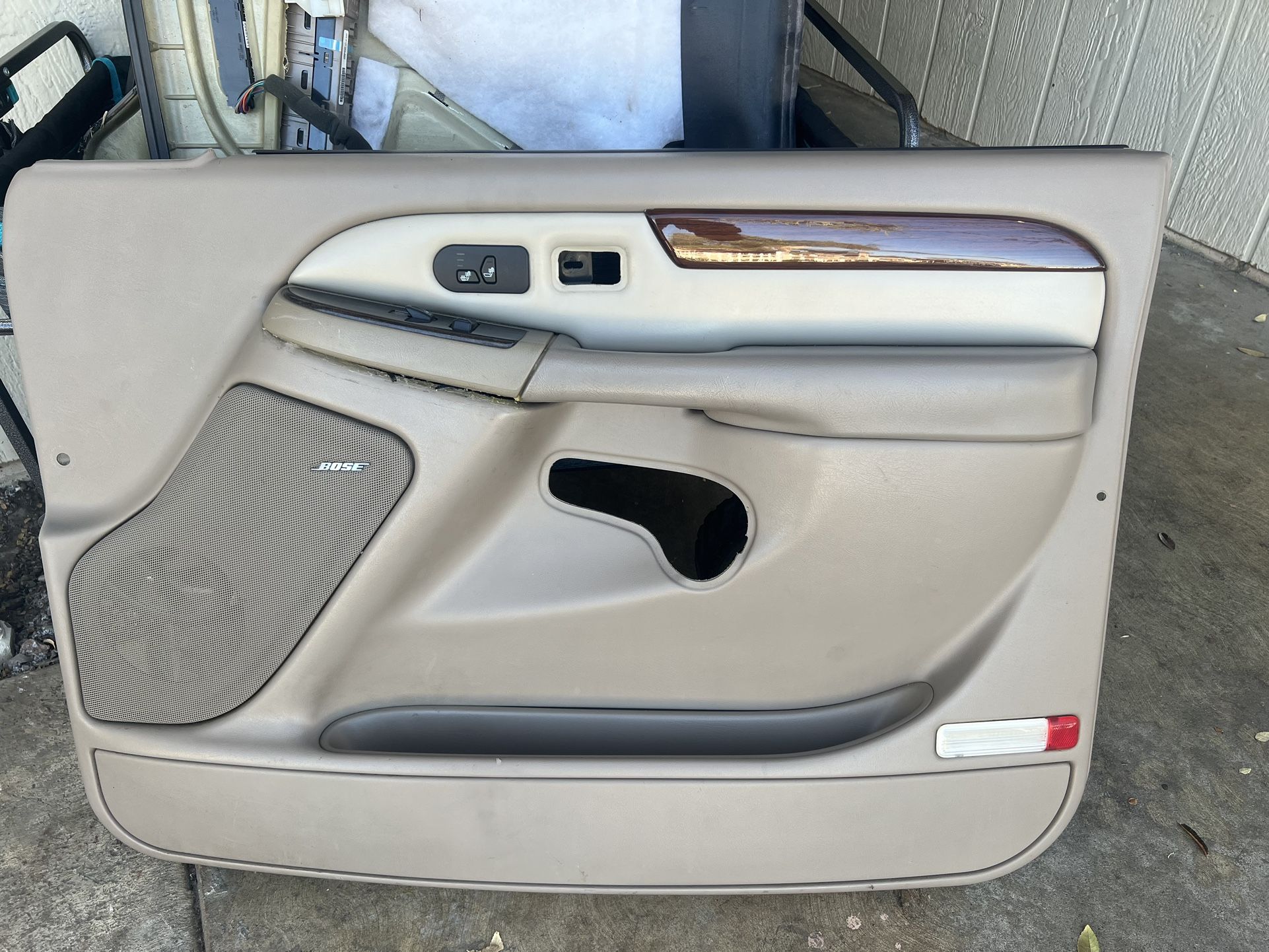 Passenger Side Repair Panel Passenger Side Truck Bed Repair Panel For Chevrolet Tahoe & GMC Yukon 2000-2006 Dog Leg Repair Panel