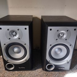 Infinity Bookshelf Speakers 