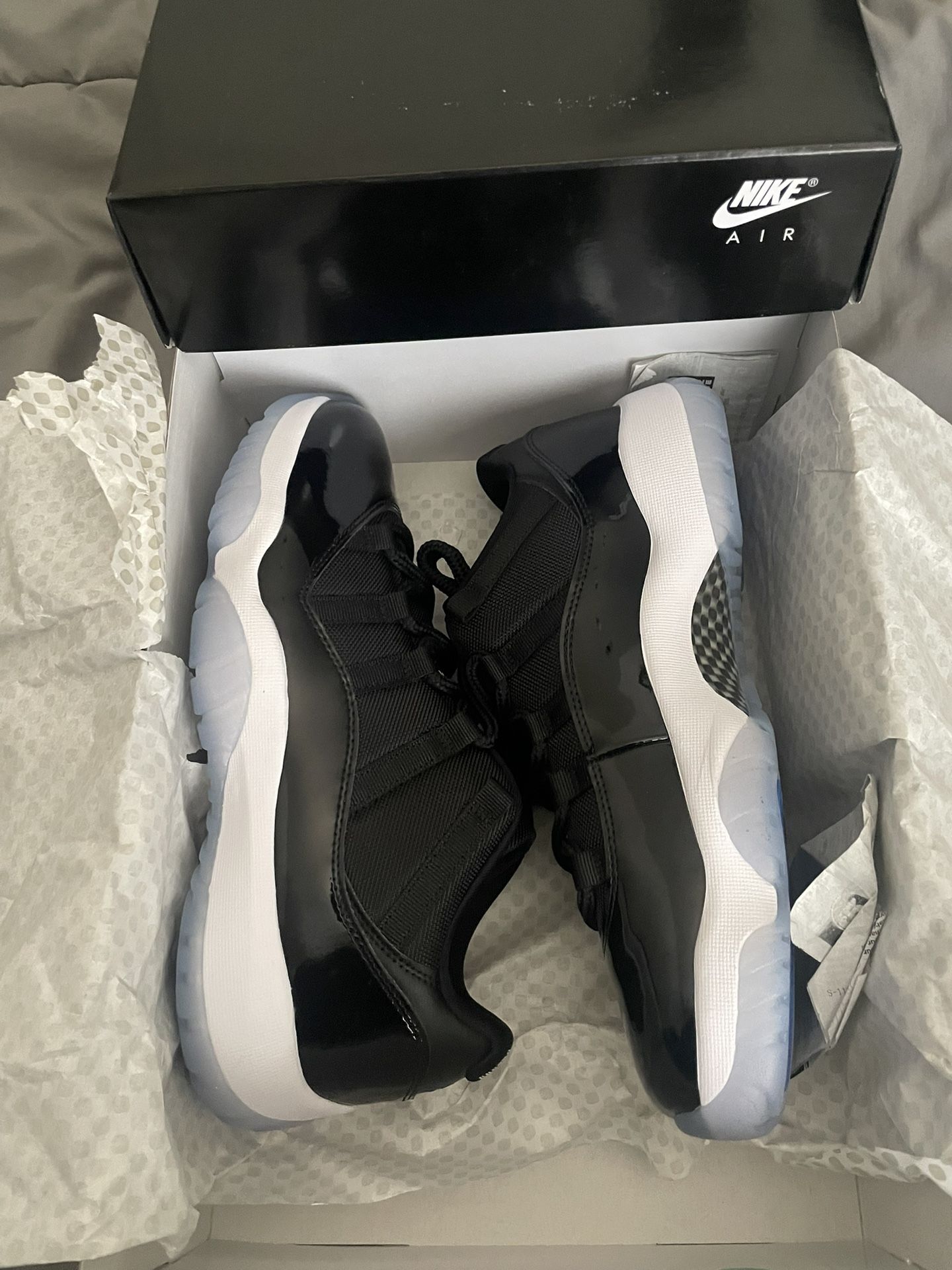 Jordan XI Low Sz 10