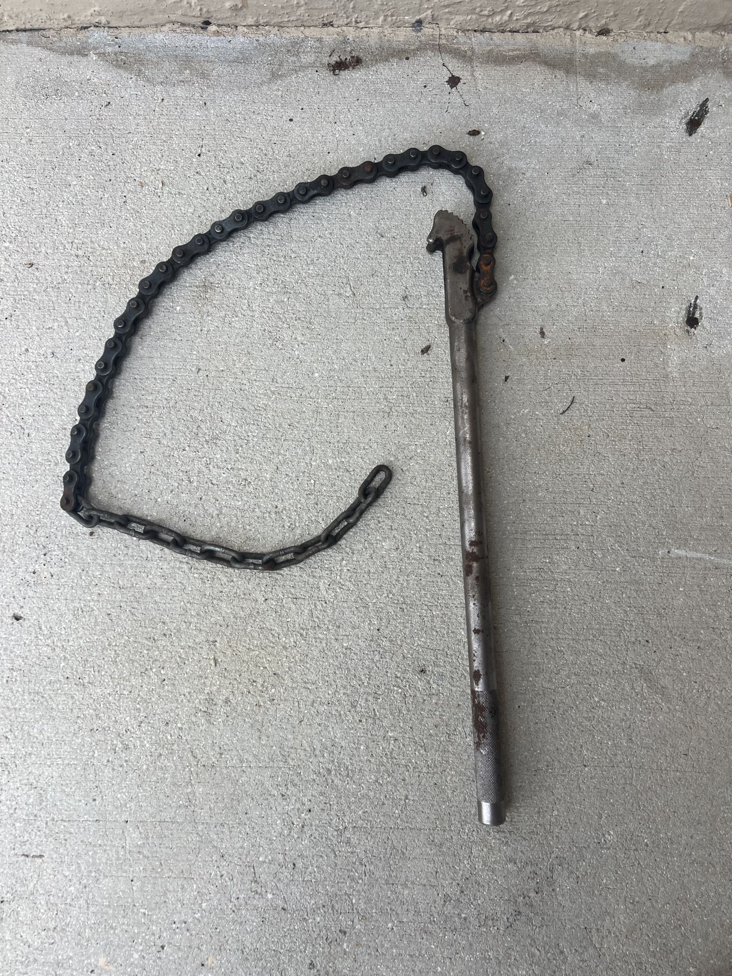 Vintage Chain Wrench – Heavy Duty