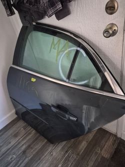 2016 chevy malibu. back driver side door