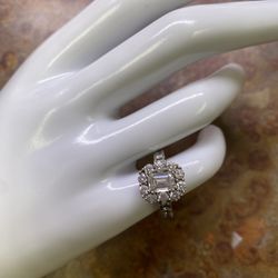 14k White Gold Halo Ring