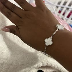 Van Cleef 18k White Gold Mother Of Pearl 