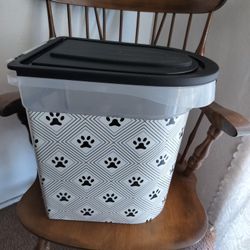 Dog Food Storage Holds 20 Lb 5