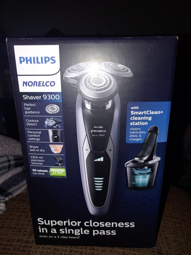 New Philips Norelco Shaver 9300