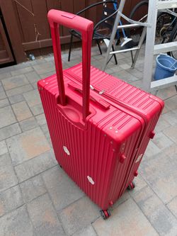 Suitcase for Sale in Pleasanton