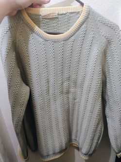 Vintage 1980s saks 5th avenue sage green sweater LG made in Italy 100 percent wool