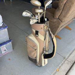 Woman’s right handed clubs