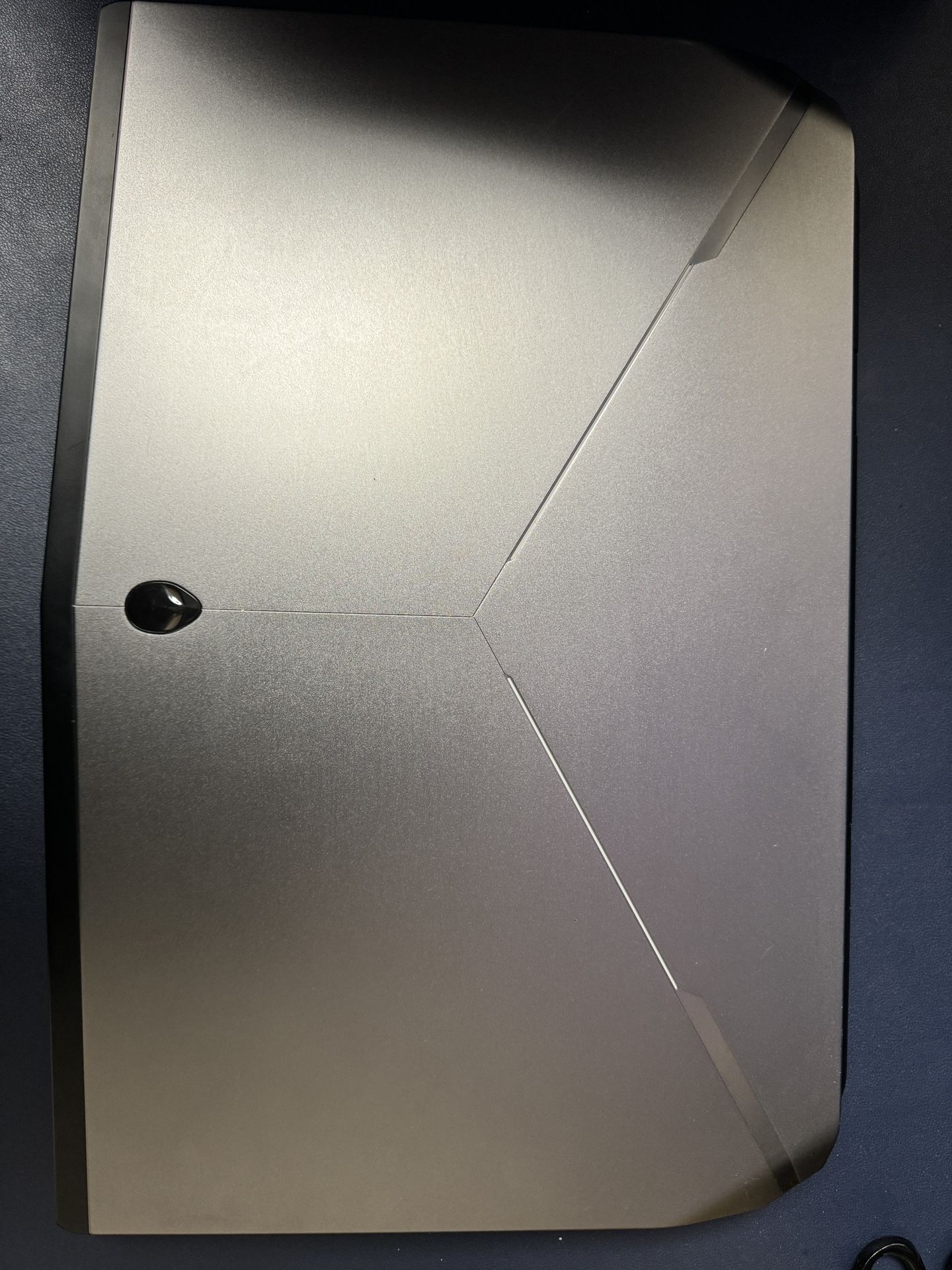 Alienware 17 R2 With Alienware Graphics Amplifier ($700 VALUE)