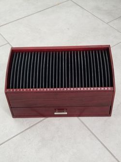 Monthly Organizer. Like New Condition. $10 Firm. No Delivery. I'm near Lake Mead Parkway and Boulder Highway.