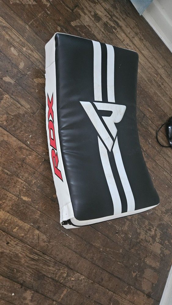 Kicking Pad