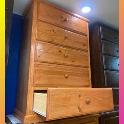 5 drawers dresser / Five drawers dresser