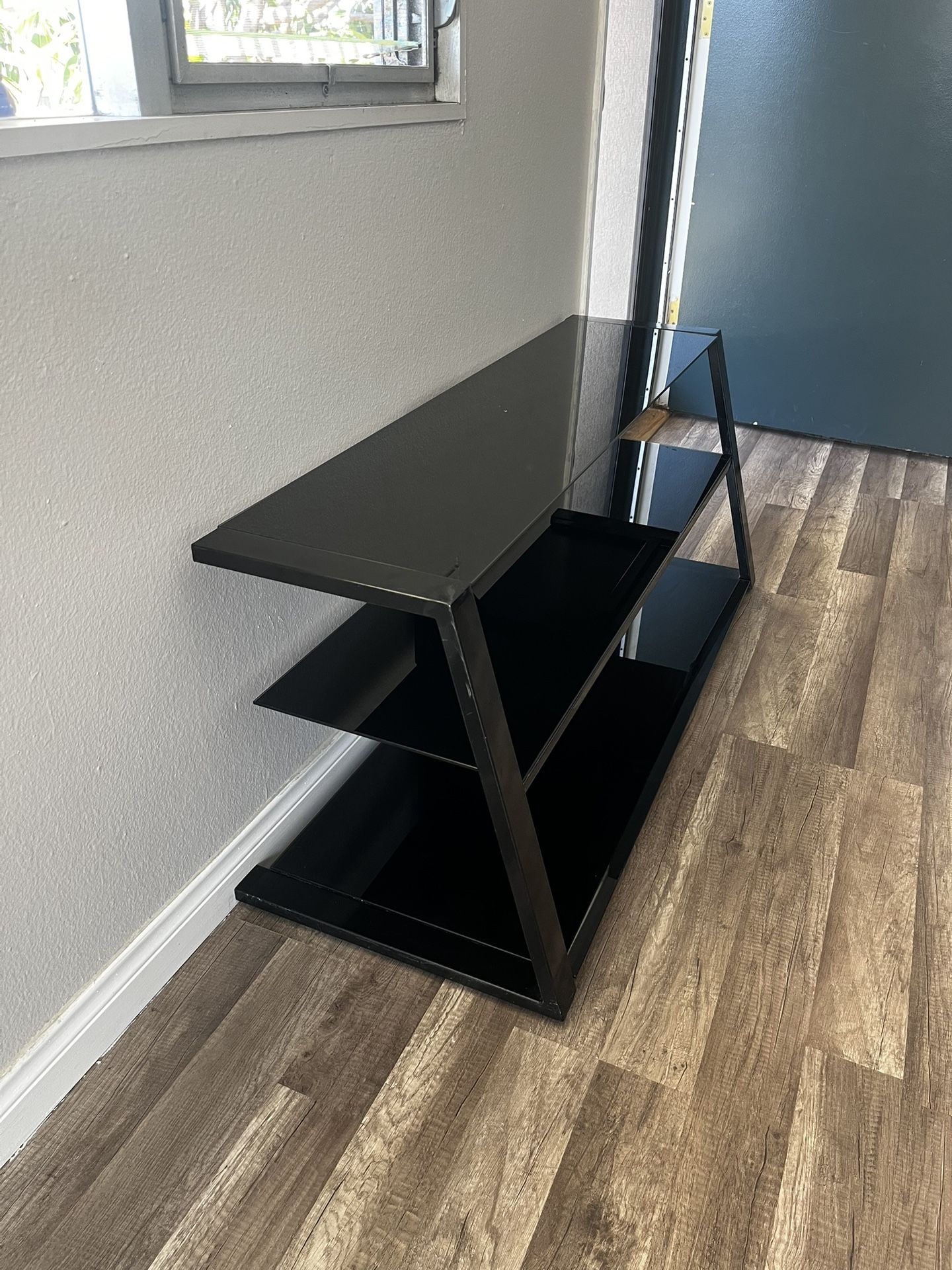 Black Tv Stand (Glass Shelves)