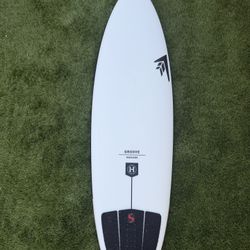 Firewire Groove 5’7 Machado – Clean – Includes 5-Fin Set