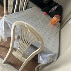 Dinning Table For Sale 