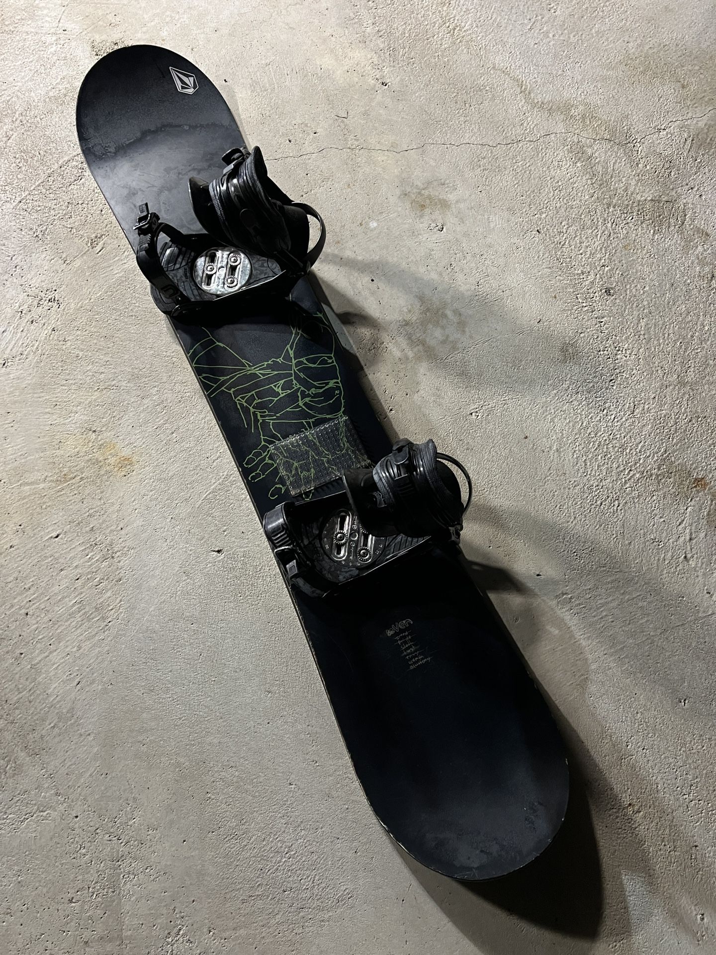 BURTON SEVEN 154cm スノーボード‼️