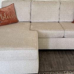 Gorgeous Chenille Cream  Colored Couch-  Comfy