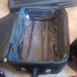 Black Luggage 